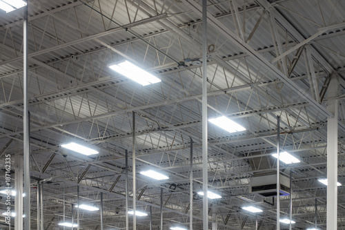 Warehouse Ceiling Lighting Industrial Flourescent Bulbs