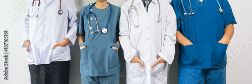 Fotografie Doctors and nurses coordinate  Concept of Teamwork, happy doctors working togeth
