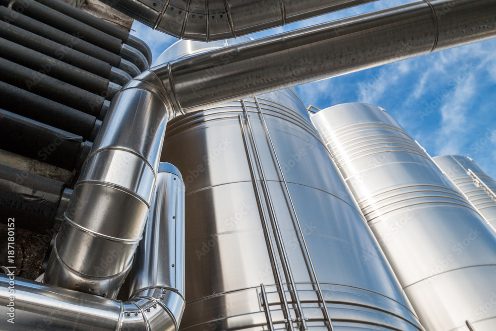 conduits et cuves en inox Stock Photo | Adobe Stock