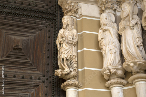 Saint Figures on Cathedral Door, Evora