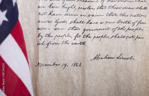 Obraz na plátně President Abraham Lincoln's Gettysburg Address Next to American Flag