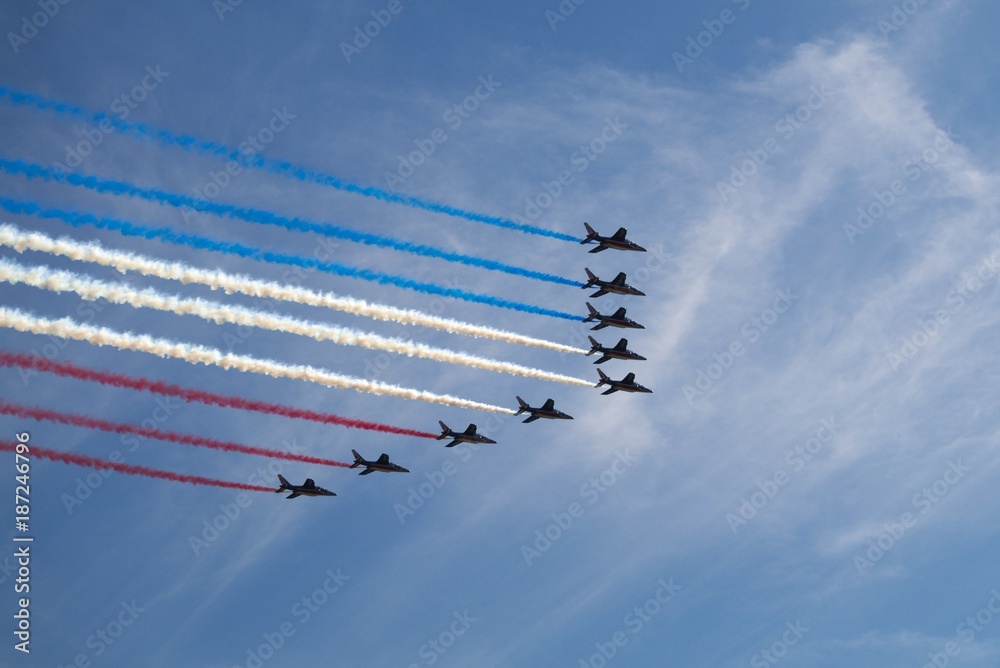 Obraz premium Patrouille de France en formatoion