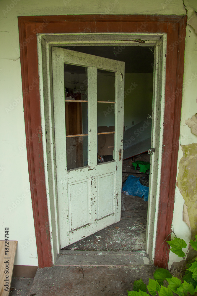Fototapeta premium Altes verlassenes Hotel