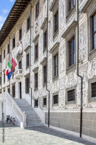 Fototapeta Naklejka Na Ścianę i Meble -  Piazza dei Cavalieri (Palazzo della Carovana), Pisa, Italy