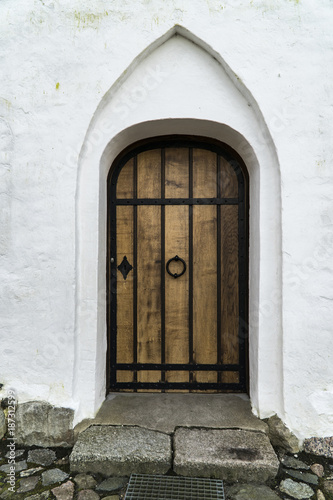Vedslet kirke indgang dør - dansk kirke