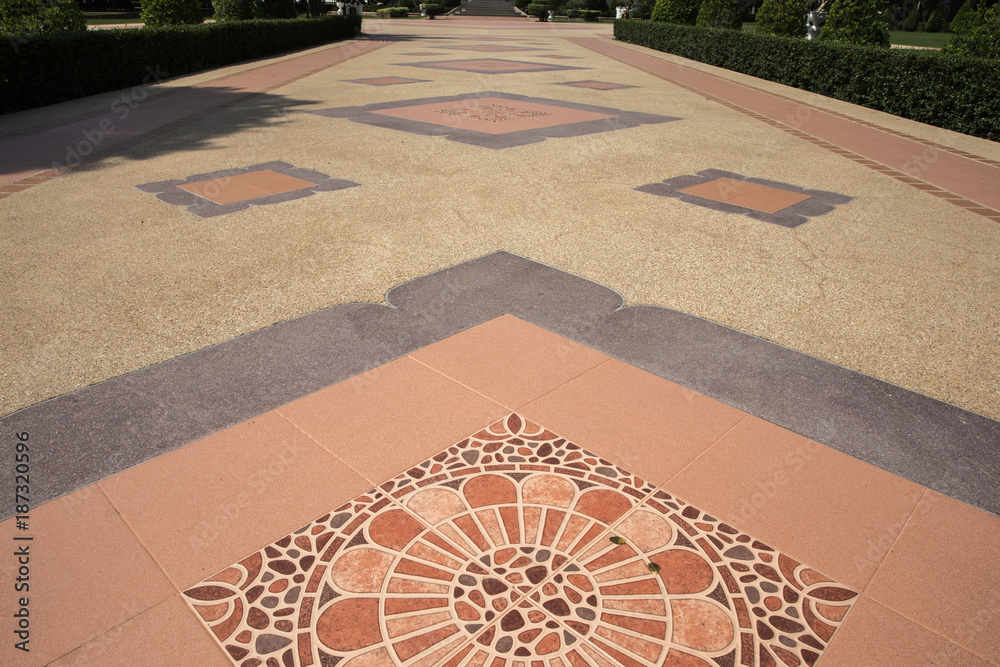brown tile floor pattern