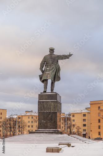 Monument to Kirov in the square photo