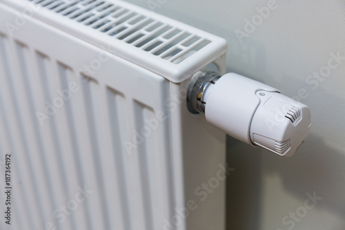 Heating radiator with allocators