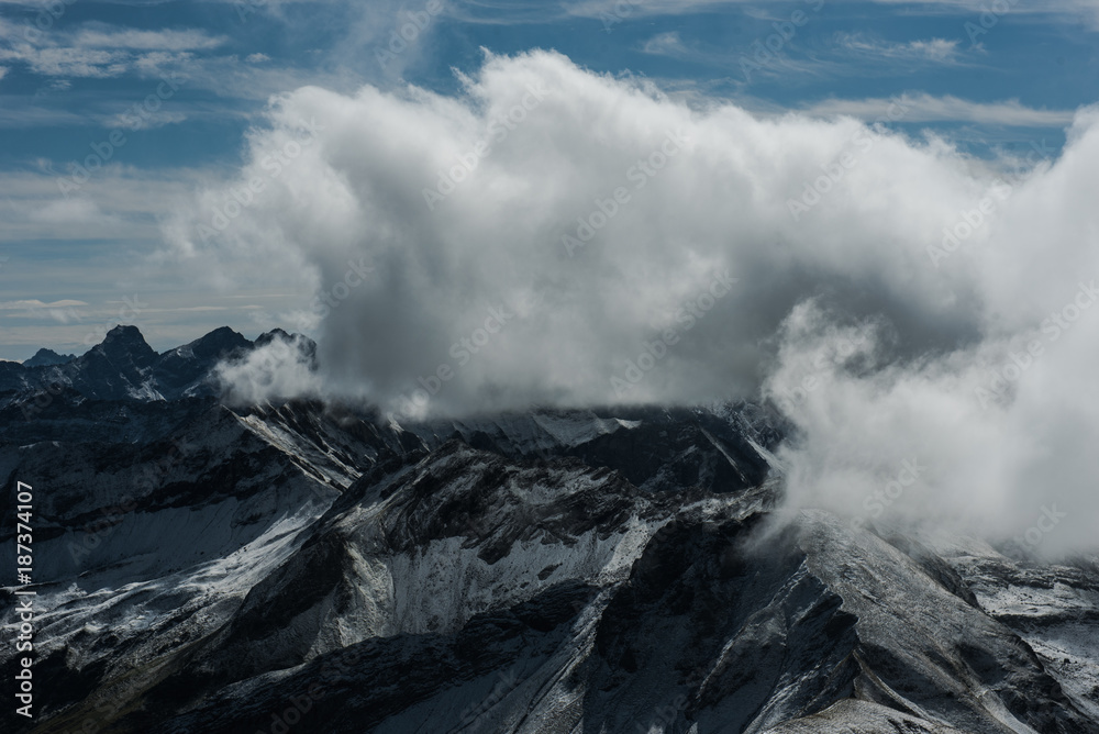 Blick vom Nebelhorn über den Zeigersattel