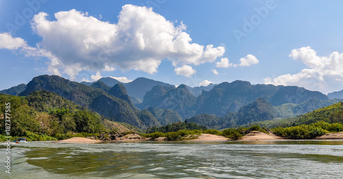 Fototapeta Naklejka Na Ścianę i Meble -  Riverside landscape on the Mekong river in Laos