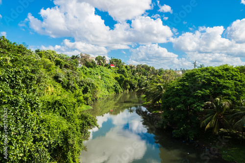 River and vegetation in La Havana