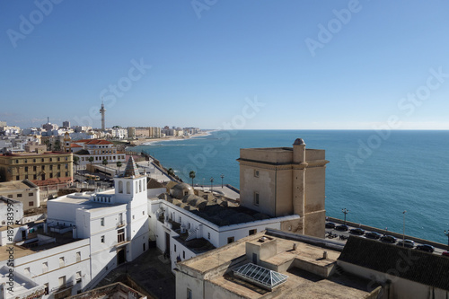Вид на океан, туризм в Испанию, город Карис