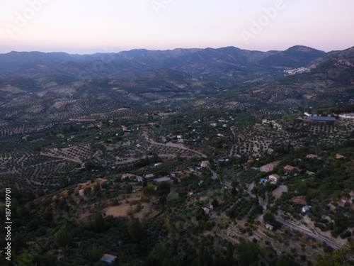 La Iruela, pueblo de Jaén junto a Cazorla en Andalucia (España) © VEOy.com