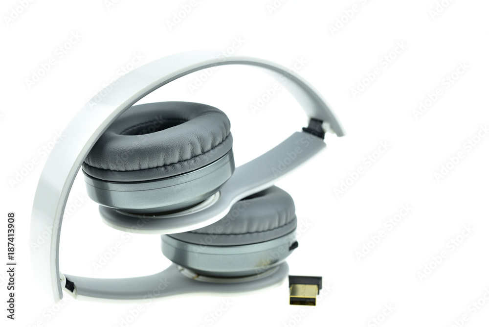 Wireless headphones with Mini USB Adapter V4.0 Wireless headphones with Mini USB Adapter V4.0