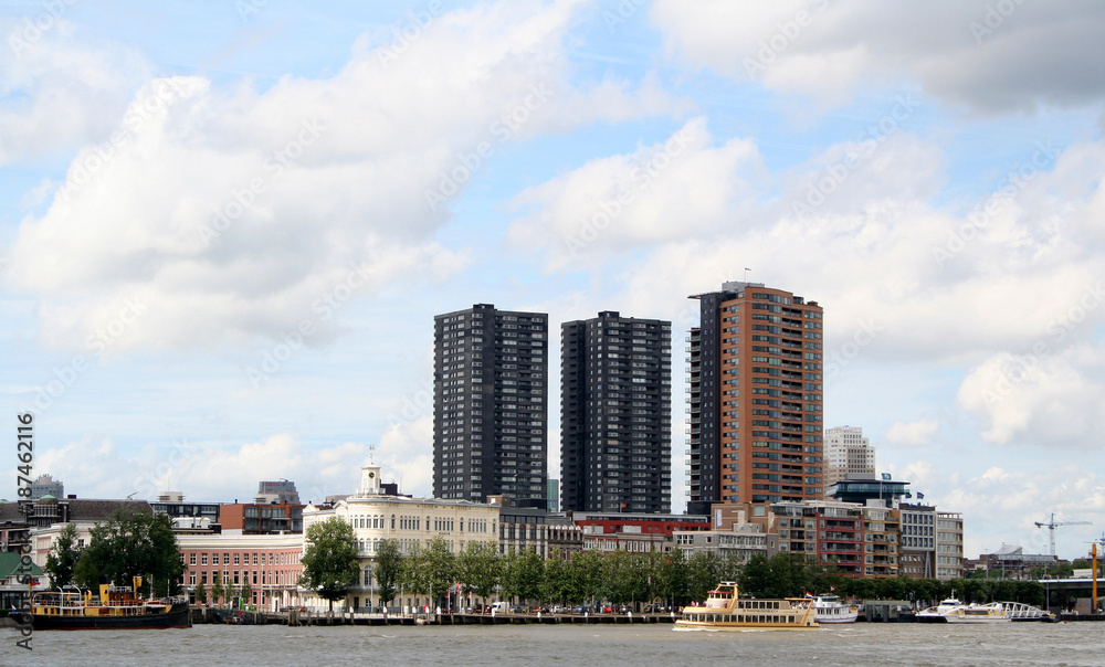 Fototapeta premium View on the Rotterdam from the river Meuse