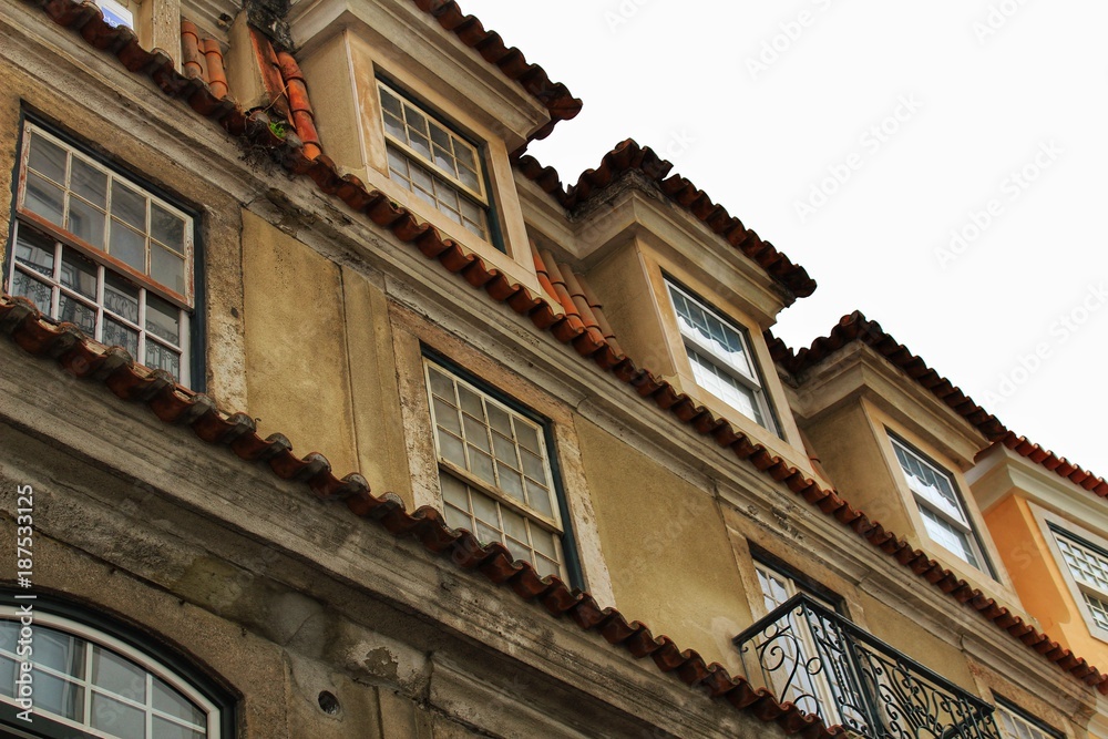 Colorful and majestic old houses in Lisbon