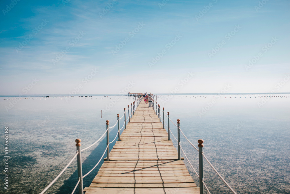 Naklejka premium Contemplating the Sea Path filled with Love