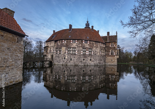 Obraz na płótnie Wasserschloss Vischering w salonie