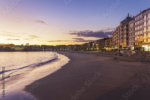Sanxenxo seafront at night