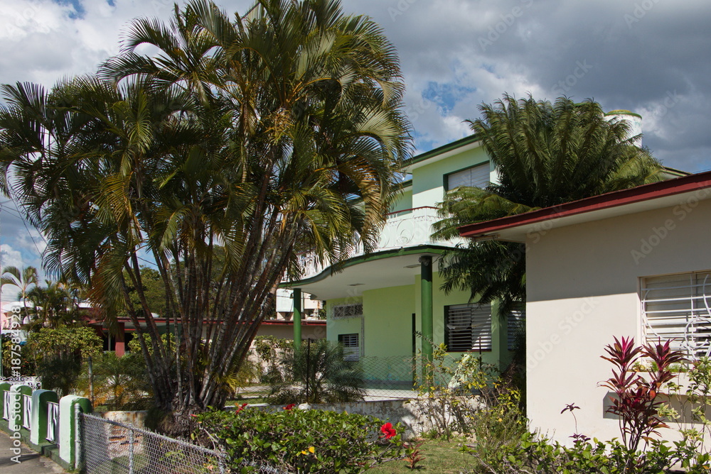 Fototapeta premium Modern architecture in Cienfuegos in Cuba 