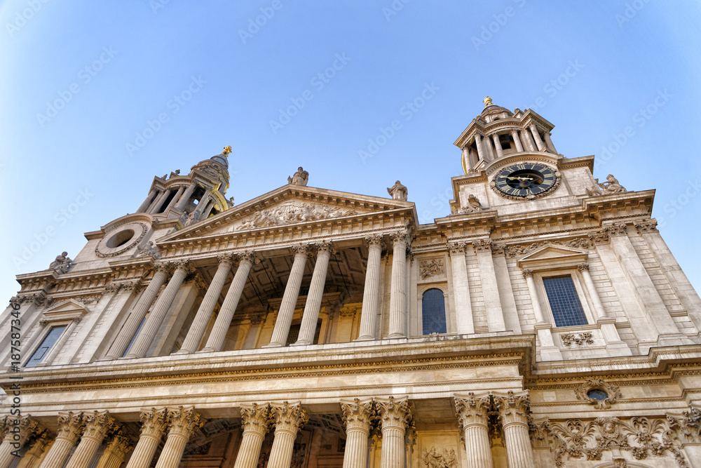 London St Paul Cathedral Facade, UK