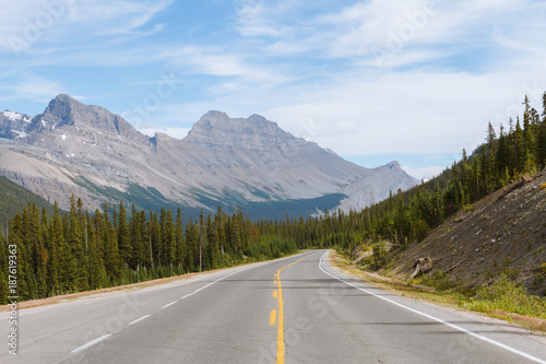 Scenic Icefields Parkway highway in Rocky Mountains, Alberta, Canada on sunny day © Martin Hossa