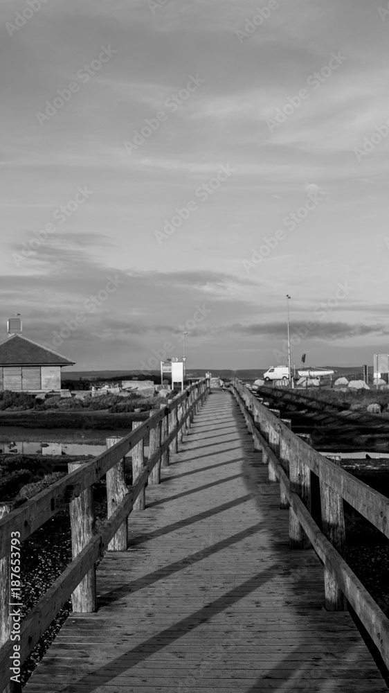 Obraz premium Wooden Bridge