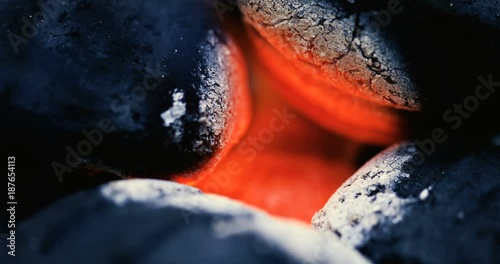 Wallpaper Mural barbecue avec braises Torontodigital.ca