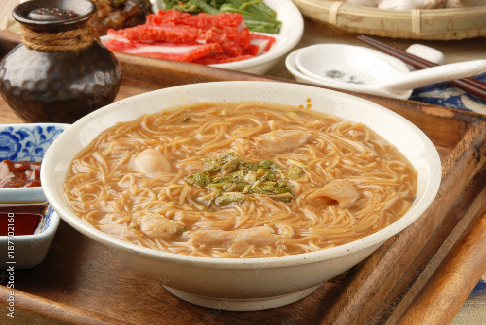 Taiwan famous food - pork intestine thin noodles