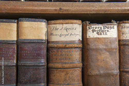 Gestell mit alten Büchern, historische Kapuzinerbibliothek, Luzern, Schweiz photo