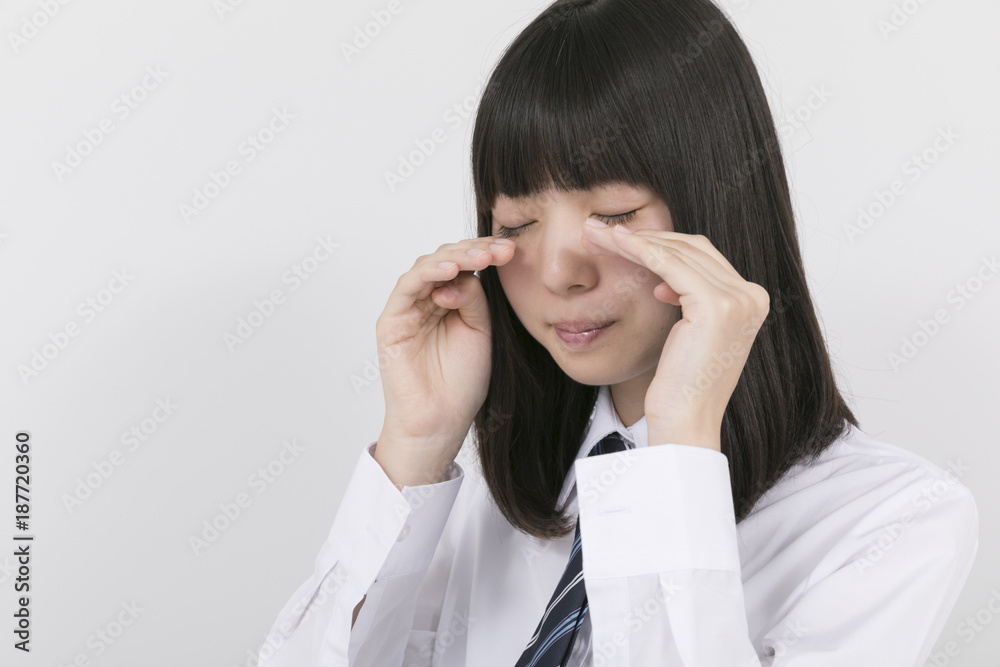 泣く女子高生 泣く女子高生