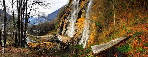 panorama cascate Acqua Fraggia Valchiavenna