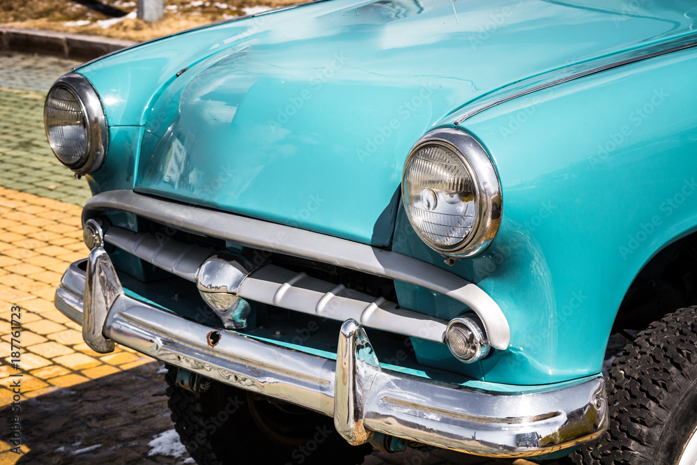 Fototapeta premium The front part of the old beautiful cars