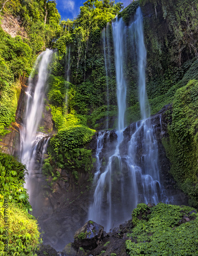 Sekumpul Waterfall in summer © Tom Pavlasek