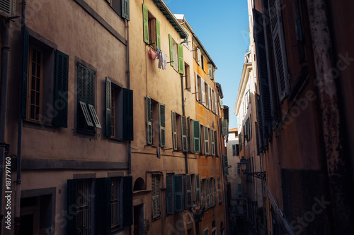 Colorful Shutters on Buildings in Nice © The Outdoor Kids