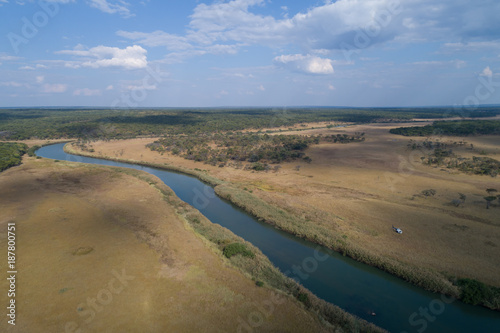 Helicóptero aterrado na margem do rio Cubango na província da Huíla em Angola photo