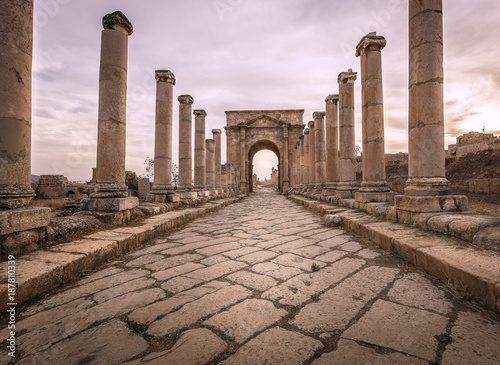 Colonnade street in Jerash, Jordan. Roman ruins