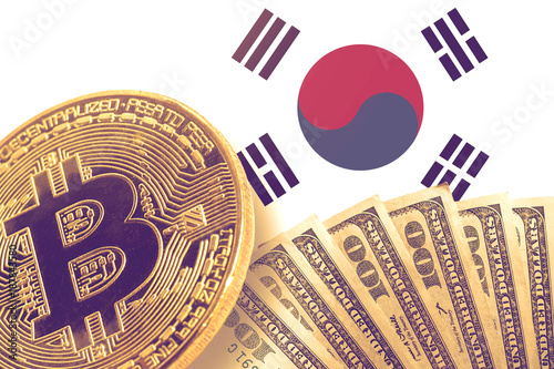 Canvas Print golden bitcoin virtual money