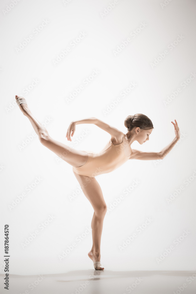 Fototapeta premium The teen modern ballet dancer