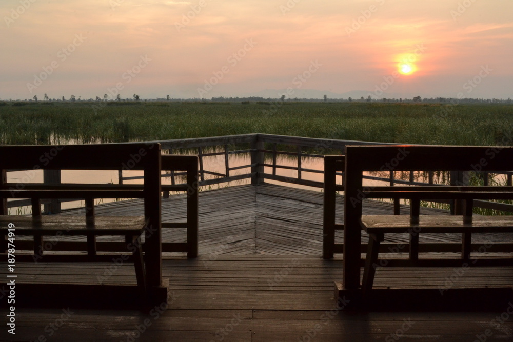 Obraz premium lake sunset