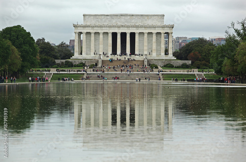 The Abraham Lincoln Memorial reflecting in the Water of the Pool at the Mall , symmetric shot