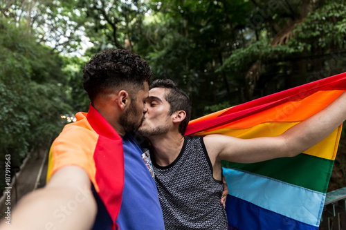 Photography Gay Couple taking a selfie in the Park