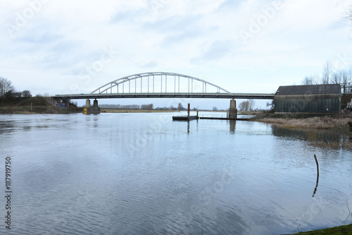 boogbrug bij Doesburg over de rivier de IJssel in de Achterhoek