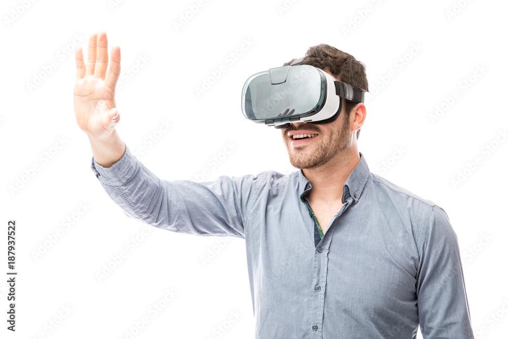 Naklejka premium Man excited about virtual reality