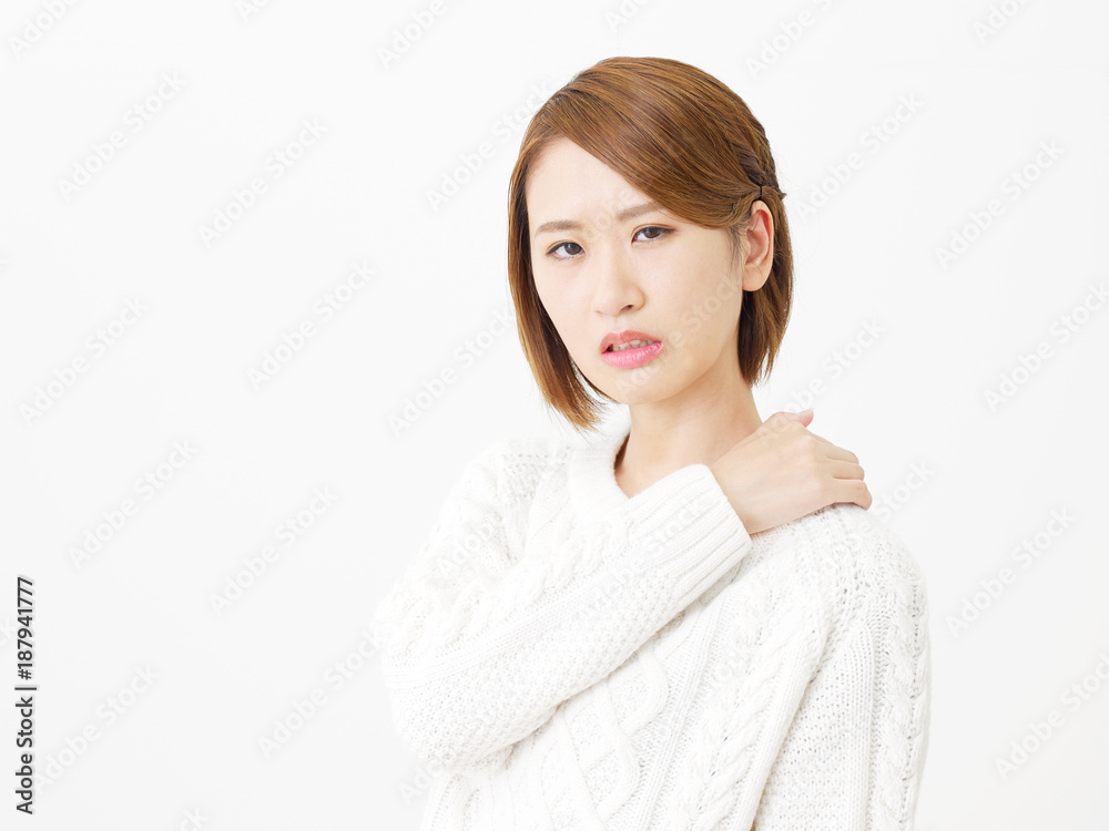 女性 肩こり 女性 肩こり