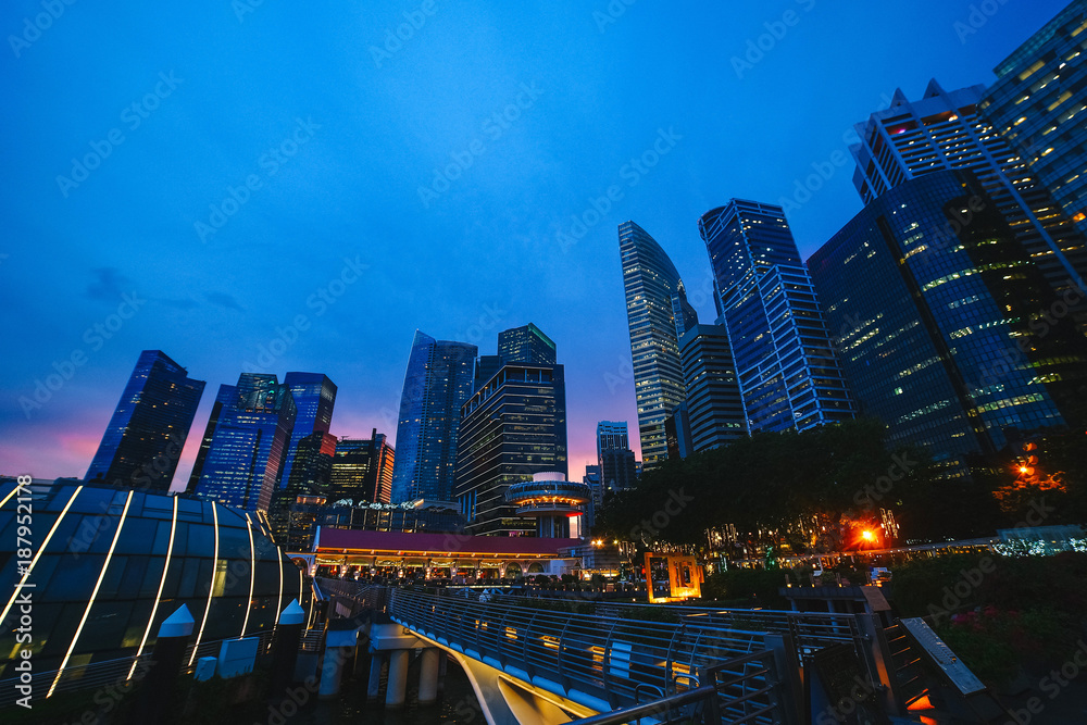 Fototapeta premium Night metropolis. Quay.