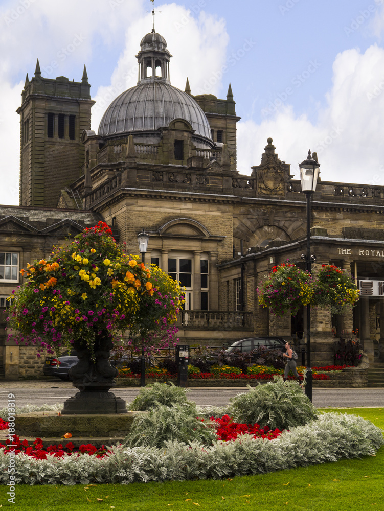 Harrogate is a town in North Yorkshire, England, east of the Yorkshire Dales National Park. Its heritage as a fashionable spa resort continues 
