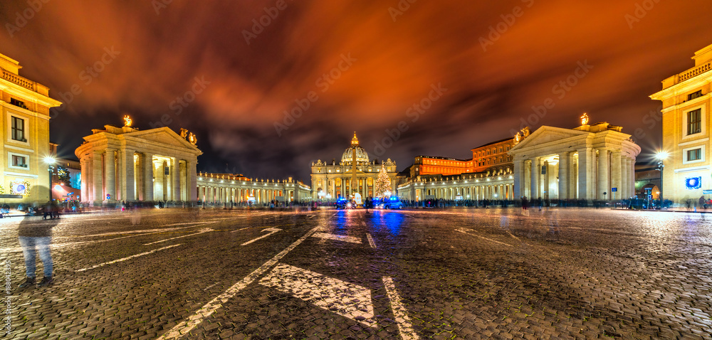 Fototapeta premium St Peter Cathedral, Rome, Italy
