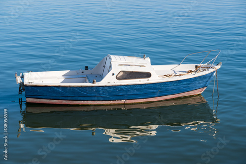 CAP FERRET (Bassin d'Arcachon, France), petit bateau de pêche © Eric Cowez