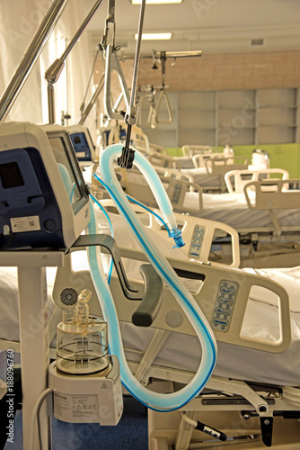 Special equipment for artificial respiration in a resuscitation chamber with modern medical beds for injured in a regional hospital